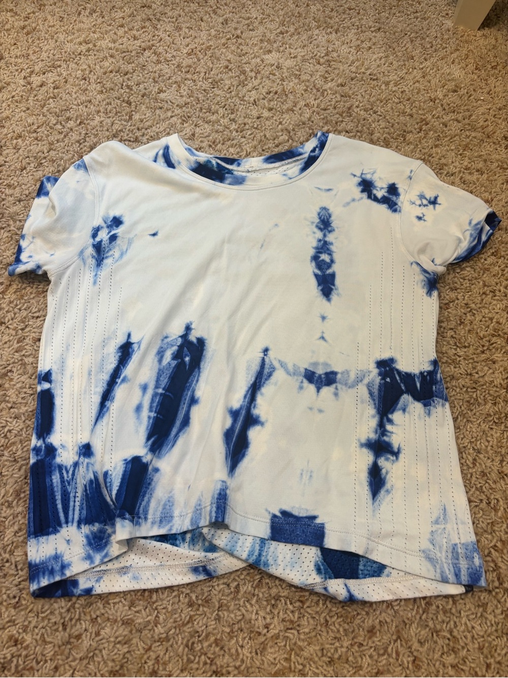 lululemon athletica Blue and White Tie-Dye Short Sleeve Tee